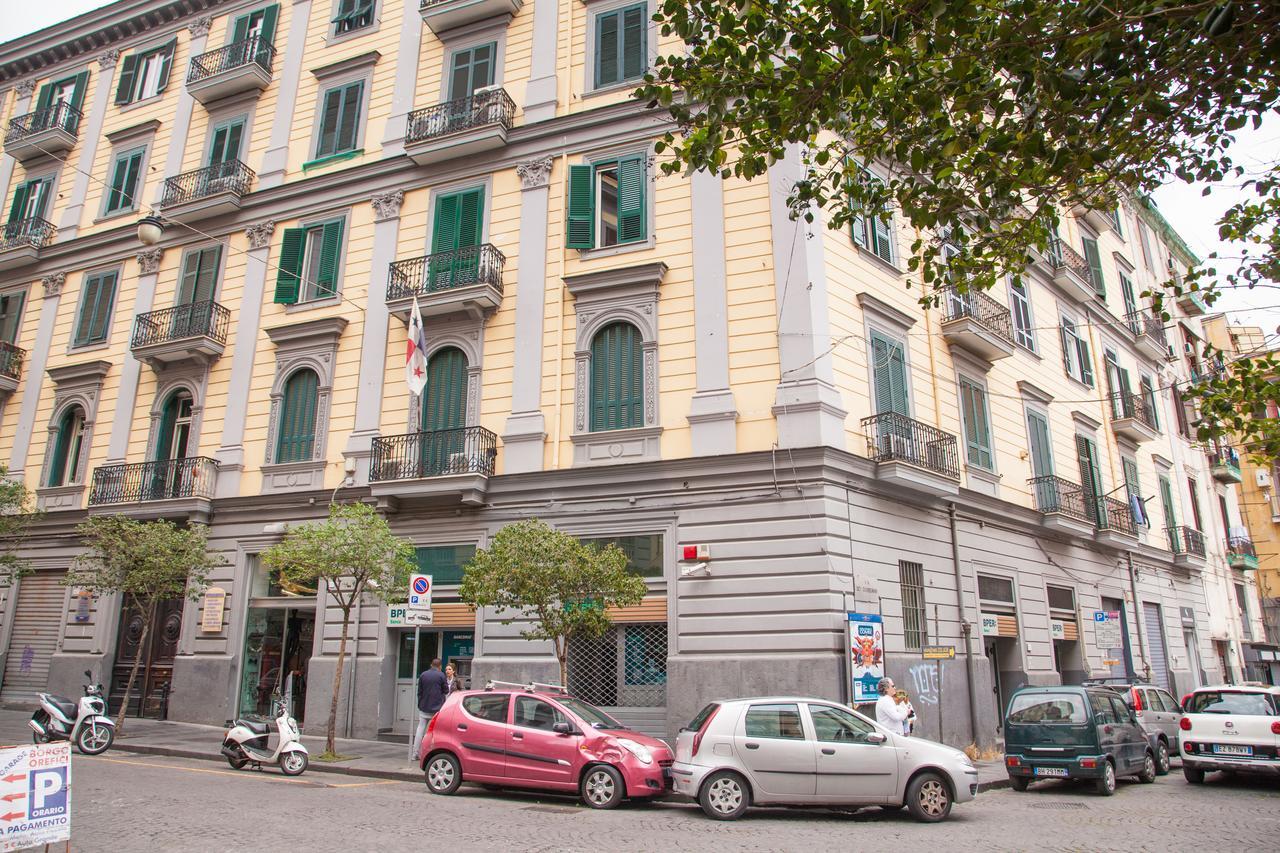 319 Al Duomo Acomodação com café da manhã Nápoles Exterior foto